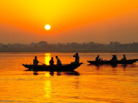 Covid : L'Inde dépasse les 200 000 morts et les 360 000 nouveaux cas quotidiens