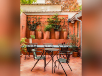 L'Hôtel Ami, un ancien hôtel de postiers remis en beauté par Orso