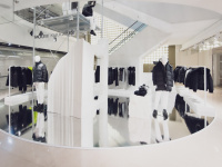 Moose Knuckles ouvre un pop-up store immersif aux Galeries Lafayette