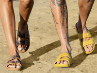 Les sandales brésiliennes Cacatoès s'installent au Bon Marché