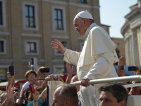 Visite du Pape à Paris : le parcours du pape en papamobile à Paris