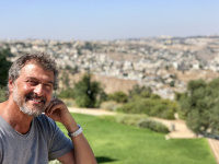 Décès du chanteur Daniel Lévi : suivez le live hommage de ses amis des Dix Commandements