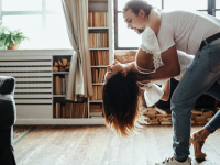 Dansez chez vous avec les cours en ligne de Dancefloor TV 