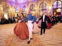 Le bal des Pyramides au château de Grosbois