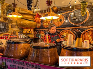 Marché de Noël 2023 au pied de la tour Eiffel - Quai Jacques Chirac