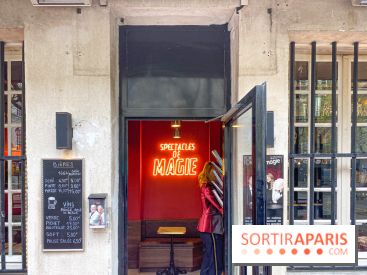 Le Double-Fond : un café-théâtre de magie emblématique dans le Marais