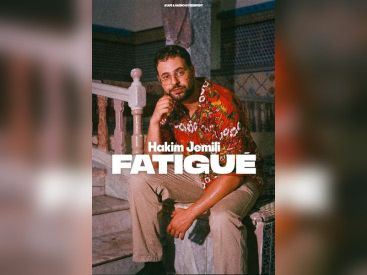 Hakim Jemili présente son spectacle "Fatigué" au Théâtre Édouard VII à Paris