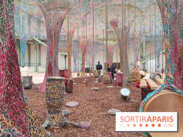Ernesto Neto tisse une nouvelle installation monumentale gratuite au Grand Palais, nos photos
