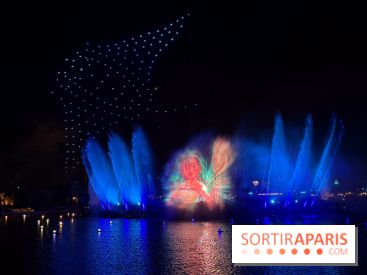 Disneyland Paris : Disney Cascade of Lights, le spectacle nocturne sur Adventure Bay