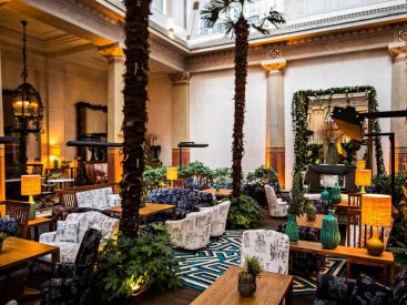 Le jardin d'hiver et bar à champagne et caviar du Prince de Galles