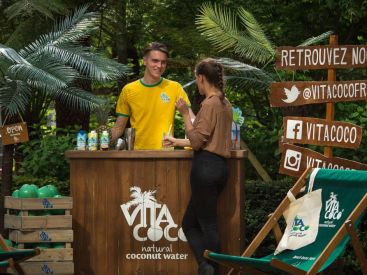 La terrasse du Parc Renaissance Trocadéro by Vita Coco