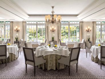 L'Abeille, restaurant du Shangri-La ouvre pour le déjeuner