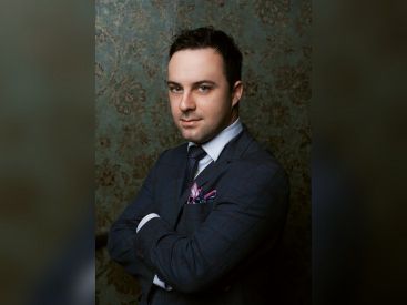 Le Shangri La accueille la star des bartenders, Marian Beke