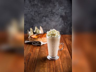 Le Latte Frangipane chez Costa Coffee