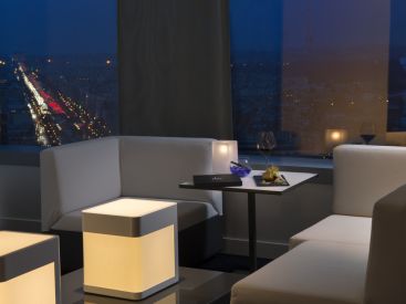 Skyline Bar & Lounge