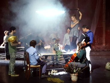 Traviata - Vous méritez un avenir meilleur, au Théâtre des Bouffes du Nord