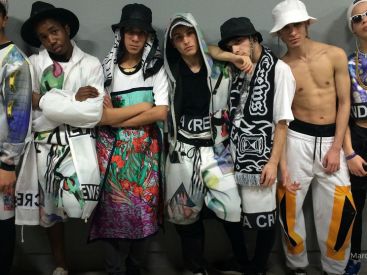 Nuit Blanche 2018 : des défilés Andrea Crews à l'Hôtel de Ville