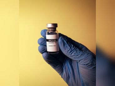 Le vaccin contre le covid vendu en ligne jusqu'à 1000 dollars