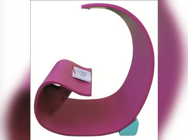 exposition designers algériens Institut Monde Arabe, exposition Institut Monde Arabe juin 2012, Designers Algeriens exposition Paris Juin 2012 | Crédit photo : Mouna Boumaza  Siège BABY DESK ©Mourad Krinah