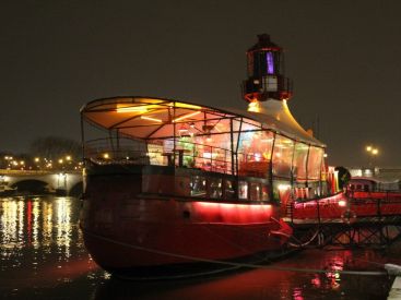 Le Wagon : nouveau bar-restaurant du Batofar