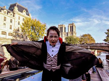 Halloween sur les Bateaux Parisiens, la croisière face Escape Game