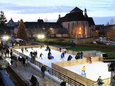 Noël à Provins : une patinoire de glace de 420 m² avec spectacle de Philippe Candeloro au programme