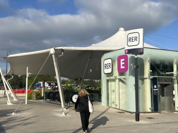 RER E : trafic interrompu des Hauts-de-Seine à Paris après un incident technique