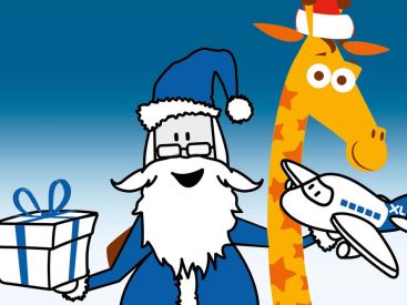 Collecte de jouets du Père Noël Bleu XL Airways chez Toys'R'Us la Défense