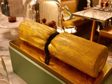 Bûche de Noël 2016 : la noisette de Cédric Grolet pour le Meurice