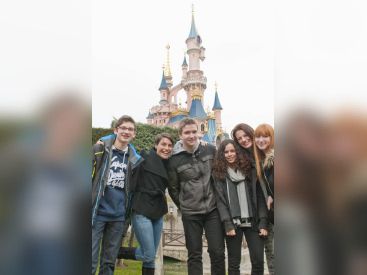 Cinq ados réalisent leur rêve et deviennent "Petits Reporters" de Disneyland Paris