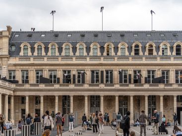 Horizon, le spectacle acrobatique exceptionnel sur la façade du Palais Royal