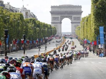Arrivée du Tour de France 2014 sur les Champs-Elysées
