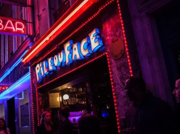 Pile ou face : nouveau bar à Pigalle