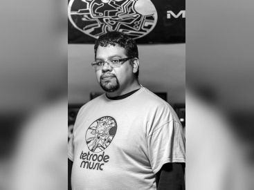 Bastion au Batofar avec Damon Lamar