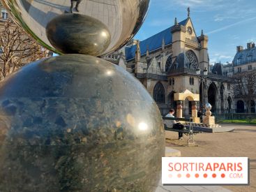 Paris : quel est ce portail monumental installé sur la place du Louvre ?