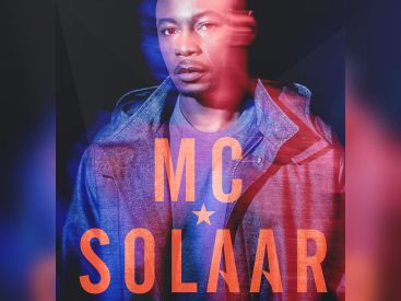 MC Solaar en concert à l'AccorHotels Arena Bercy de Paris en novembre 2018