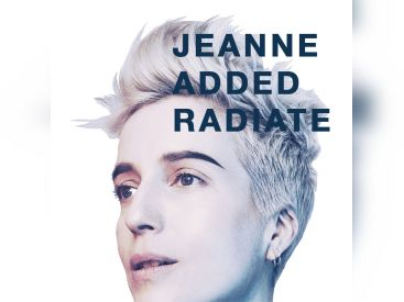 Jeanne Added en showcase à la Fnac Saint Lazare