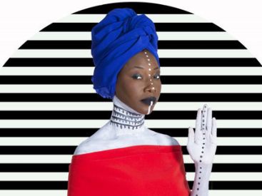 Fatoumata Diawara en concert à l'Olympia de Paris en mai 2019