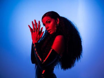 Shy'm en concert au Palais des Sports - Dôme de Paris en juin 2019