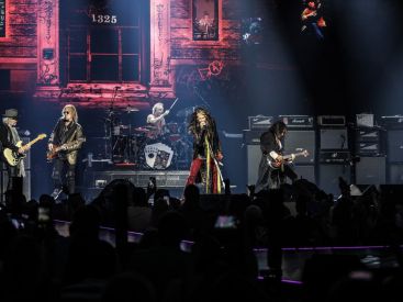 Aerosmith en concert à l'AccorHotels Arena de Paris en juin 2020