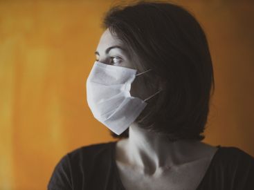 Coronavirus : la parole, un important vecteur de transmission du Covid-19 ?