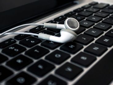 L’Invit.Live: une série de concerts virtuels avec Pomme, Julien Doré, Camille et Julie Berthollet...