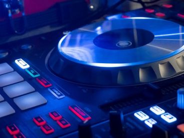 Arte Mix Ø Trabendo : une soirée gratuite avec Kiddy Smile, Joe Goddard, Glitter...