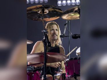 Mort de Taylor Hawkins, batteur des Foo Fighters, à l’âge de 50 ans