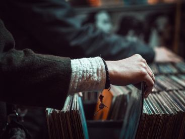 Orelsan, Ninho, Stromae... voici les meilleures ventes d’albums de l’année 2022