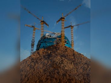 Almagul Menlibayeva, l'installation au Grand Palais