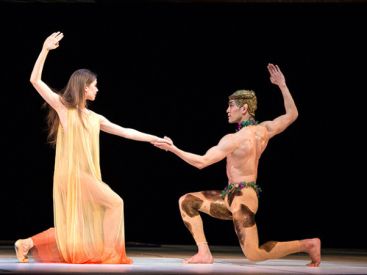 Nijinsky par le Ballet National du Canada au théâtre des Champs-Élysées