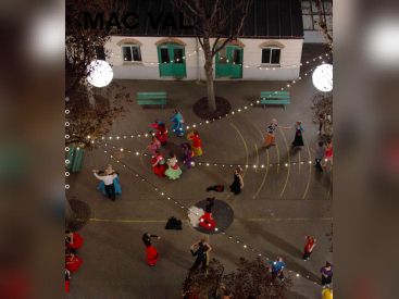 Le week-end festif de Melanie Manchot au MAC VAL