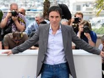 Interview de Samuel Benchetrit autour du film Asphalte 