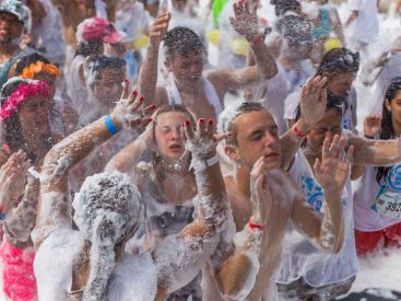 The Bubble Day 2016, la course à bulles déjantée revient à Paris